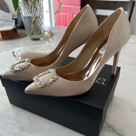 BADGLEY MISCHKA Cher Crystal Buckle Pumps Satin - Picture 2 of 10